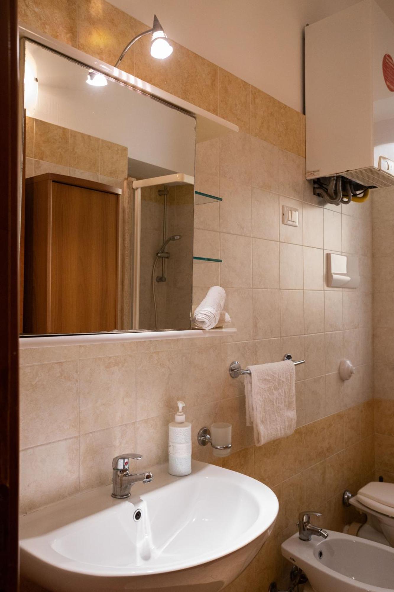 Hola Cathedral House Cadorna Apartment Palermo Exterior photo